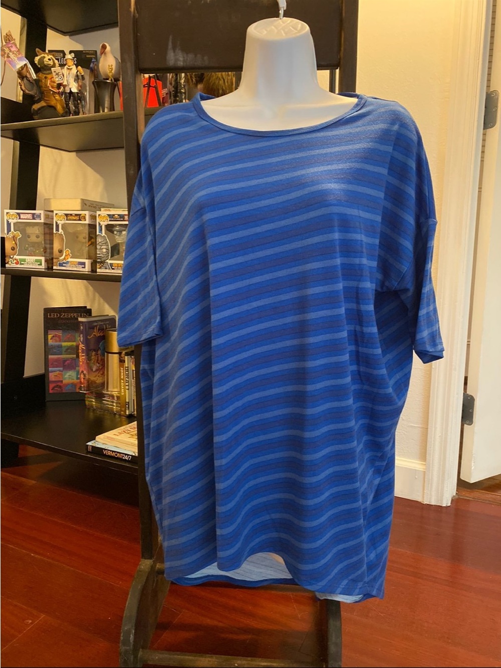 LulaRoe Irma T-shirt NWOT